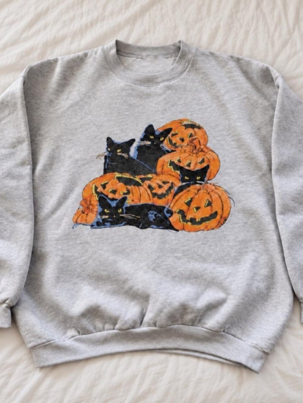 Gildan Ash Grey Cat and Pumpkins Graphic Tee